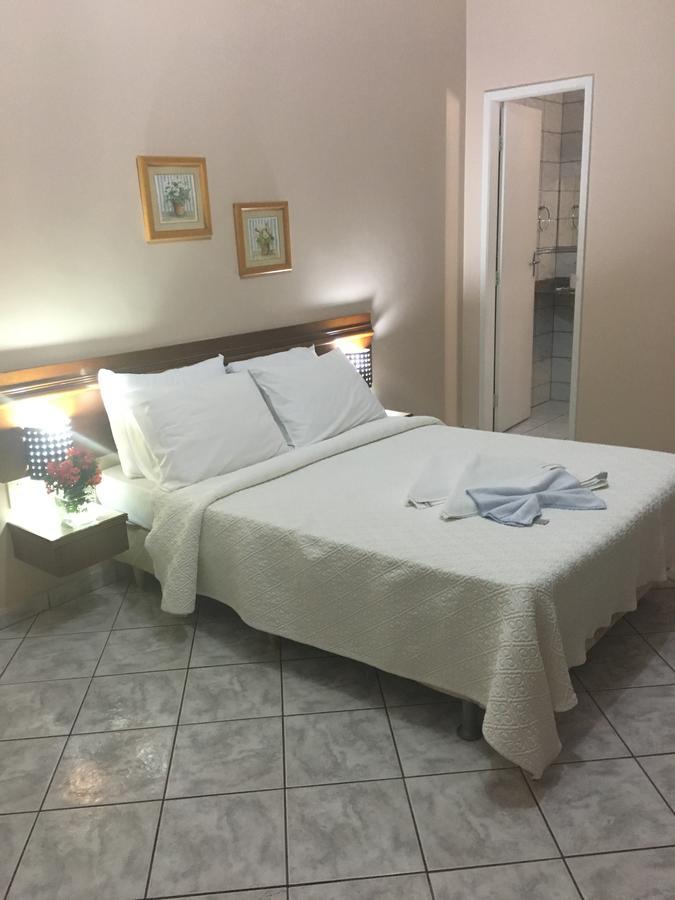 Hotel Pousada Caminho Da Praia Гуарапари Екстериор снимка